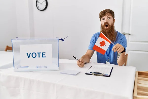 Caucasian Man Long Beard Political Campaign Election Holding Canada Flag — Stock Photo, Image