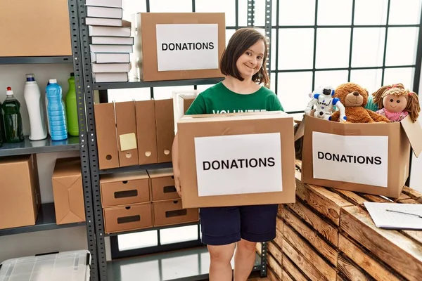 Brunette Woman Syndrome Holding Donations Box Donations Stand — Fotografia de Stock