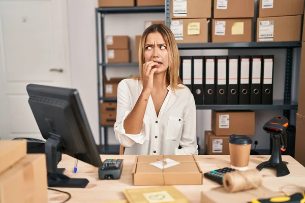 Young Blonde Woman Working Small Business Ecommerce Looking Stressed Nervous — Stockfoto