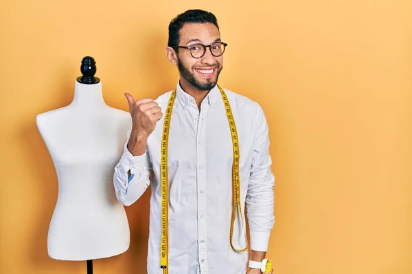 Hispanic Man Beard Dressmaker Designer Standing Manikin Smiling Happy Face — Foto de Stock
