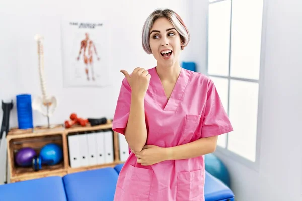 Young Nurse Woman Working Pain Recovery Clinic Smiling Happy Face — Fotografia de Stock