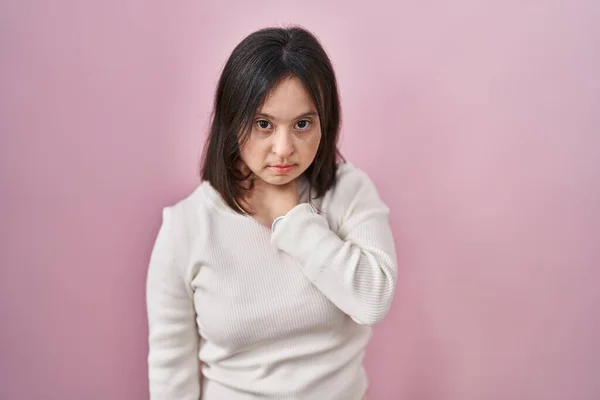 Woman Syndrome Standing Pink Background Touching Painful Neck Sore Throat —  Fotos de Stock