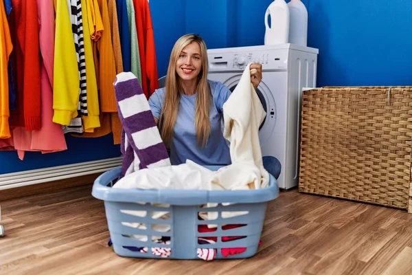 Young Blonde Woman Smiling Confident Washing Clothes Laundry Room — ストック写真