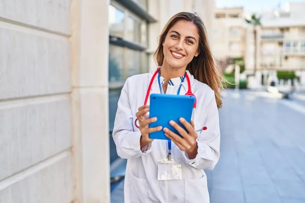 Young Blonde Woman Wearing Doctor Uniform Using Touchpad Hospital — Photo