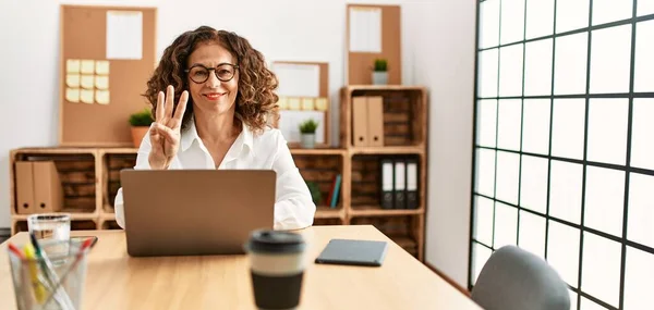 Middle Age Hispanic Woman Working Office Wearing Glasses Showing Pointing — Stock Photo, Image