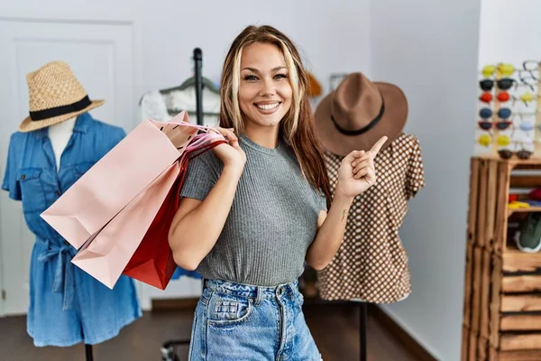 Young Caucasian Woman Holding Shopping Bags Retail Shop Smiling Happy — ストック写真