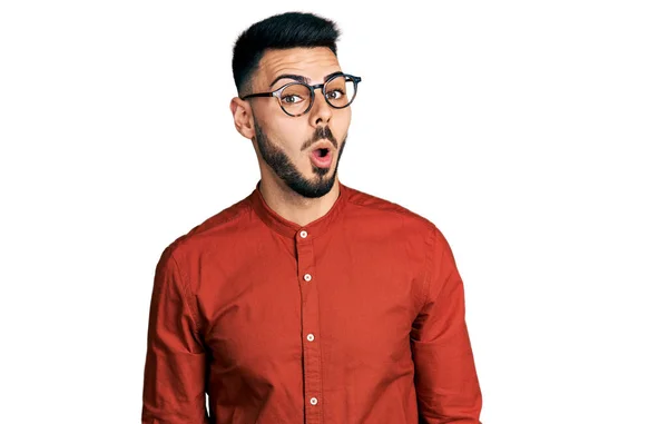 Jonge Spaanse Man Met Baard Draagt Zakelijke Shirt Bril Bang — Stockfoto