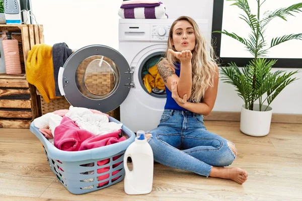 Young Beautiful Woman Doing Laundry Sitting Wicker Basket Looking Camera — Stockfoto