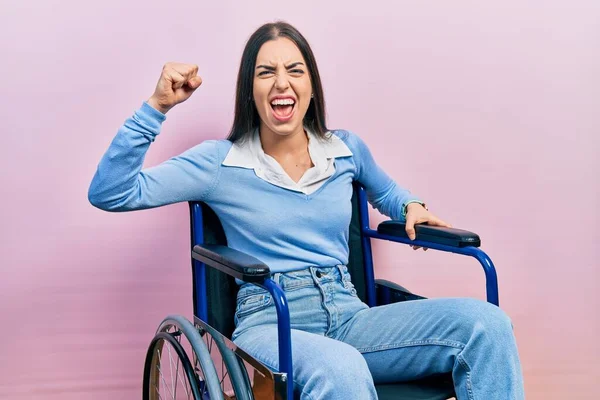 Beautiful Woman Blue Eyes Sitting Wheelchair Angry Mad Raising Fist — Stock Photo, Image