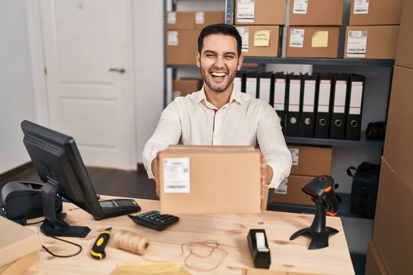 Young Hispanic Man Beard Working Small Business Ecommerce Holding Box — Stock Fotó