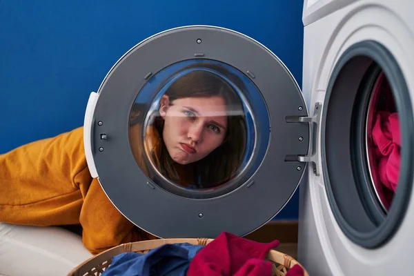 Young Brunette Woman Looking Washing Machine Window Depressed Worry Distress — Stok Foto
