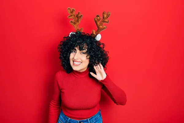 Young Middle East Woman Wearing Cute Christmas Reindeer Horns Smiling — Photo