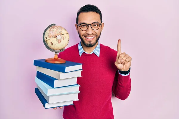 Hispanic Man Beard Geography Teacher Smiling Idea Question Pointing Finger — Stock Photo, Image