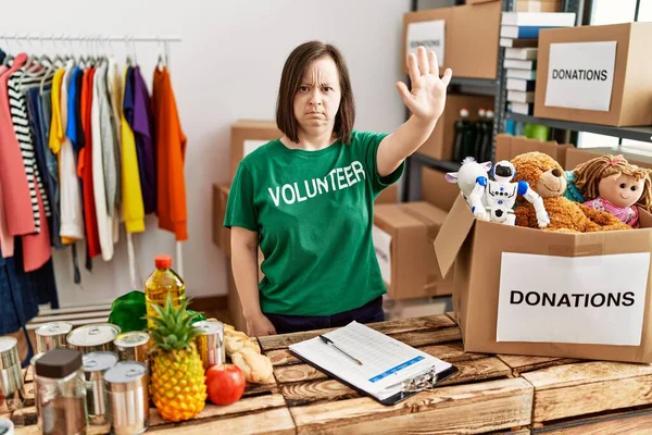 Young Syndrome Woman Wearing Volunteer Shirt Donations Stand Open Hand — Fotografia de Stock