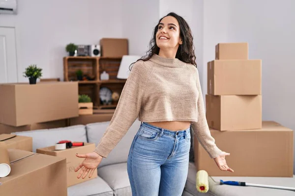 Young Hispanic Woman Smiling Confident Standing Open Arms New Home — Stock Photo, Image