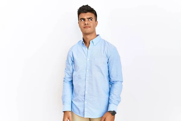 Jovem Hispânico Vestindo Camisa Negócios Sobre Fundo Isolado Sorrindo Olhando — Fotografia de Stock