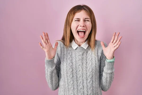 Beautiful Woman Standing Pink Background Celebrating Crazy Amazed Success Arms — ストック写真