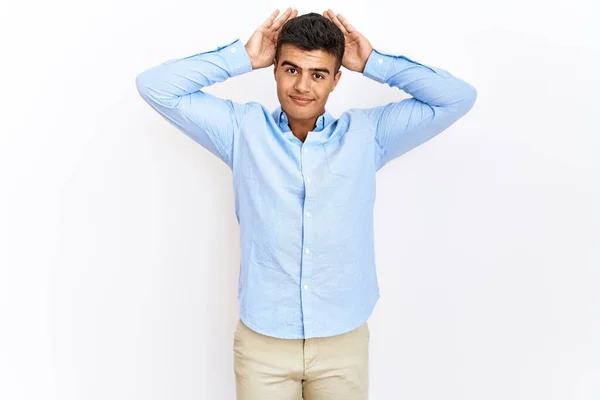 Homem Hispânico Jovem Vestindo Camisa Negócios Sobre Fundo Isolado Fazendo — Fotografia de Stock
