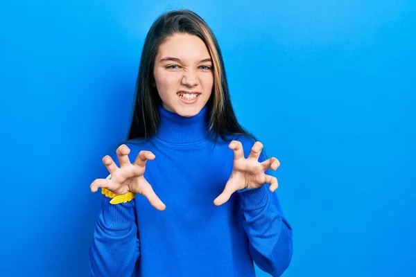 Young Brunette Girl Wearing Turtleneck Sweater Smiling Funny Doing Claw — ストック写真