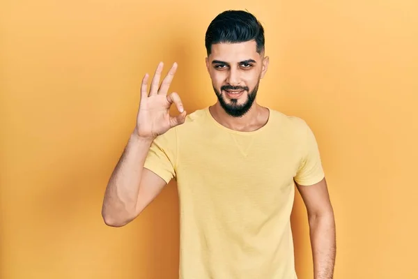 Handsome Man Beard Wearing Casual Yellow Shirt Smiling Positive Doing — Stockfoto