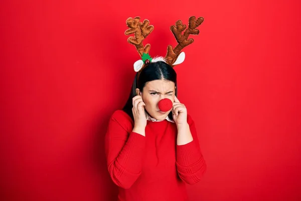 Young Hispanic Woman Wearing Deer Christmas Hat Red Nose Covering — Photo