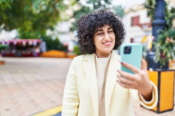 Young Middle East Woman Excutive Smiling Confident Make Selfie Smartphone — Fotografia de Stock