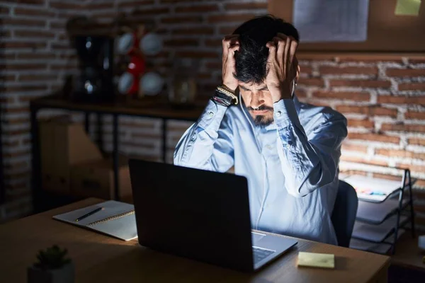 Young Hispanic Man Beard Working Office Night Suffering Headache Desperate — Stockfoto