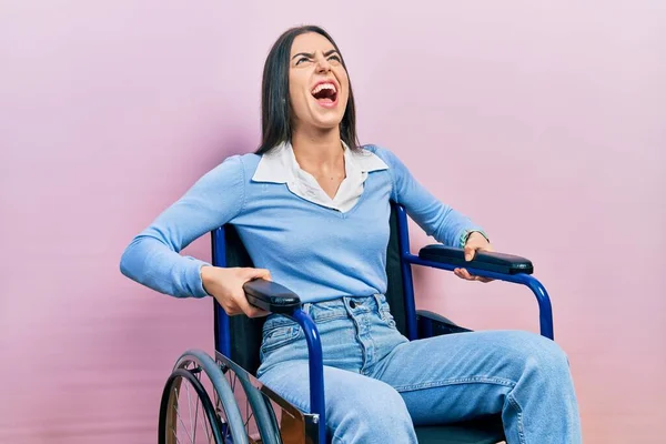 Belle Femme Aux Yeux Bleus Assise Sur Fauteuil Roulant Colère — Photo