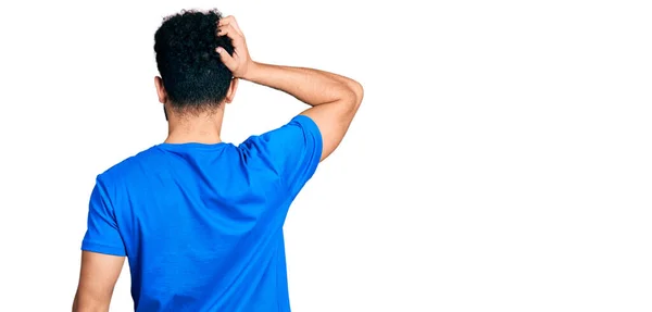 Jeune Homme Arabe Avec Barbe Vêtu Shirt Bleu Décontracté Envers — Photo