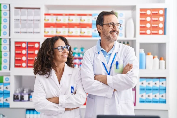Man Woman Pharmacists Smiling Confident Standing Arms Crossed Gesture Pharmacy — Stockfoto