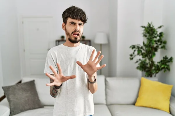 Hispanic Man Beard Living Room Home Afraid Terrified Fear Expression — Stock Fotó