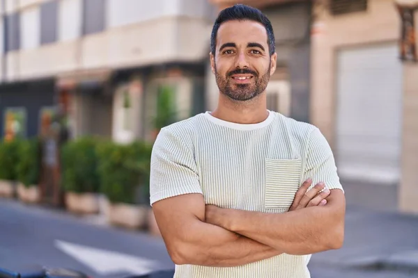 Young Hispanic Man Smiling Confident Standing Arms Crossed Gesture Street —  Fotos de Stock