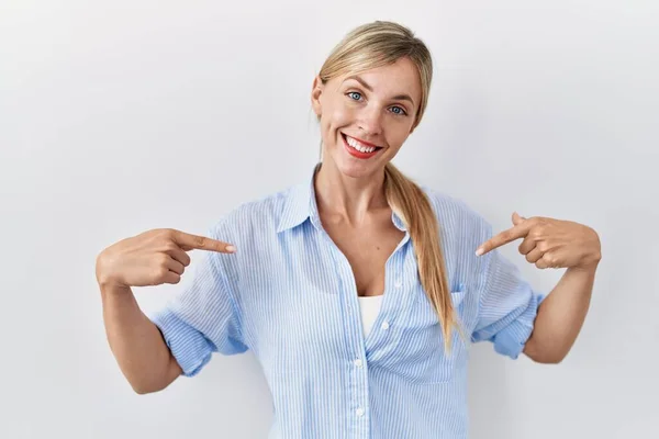Beautiful Blonde Woman Standing White Background Looking Confident Smile Face — Stok fotoğraf