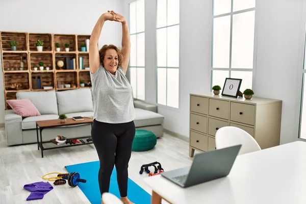 Middle Age Caucasian Woman Having Stretching Online Class Home — Stock Photo, Image
