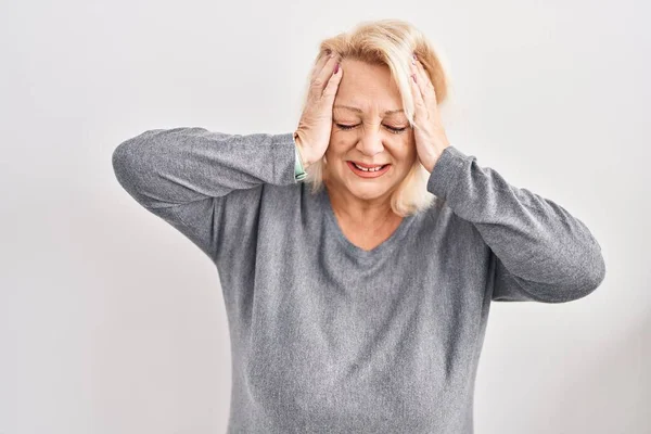 Middle Age Caucasian Woman Standing White Background Suffering Headache Desperate — ストック写真