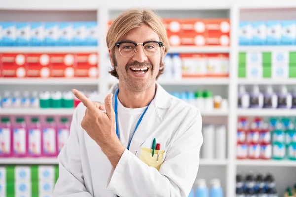 Caucasian Man Mustache Working Pharmacy Drugstore Big Smile Face Pointing — Stock Photo, Image