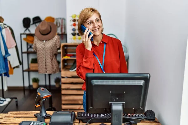 Middle Age Blonde Woman Smiling Confident Talking Smartphone Clothing Store — Foto Stock