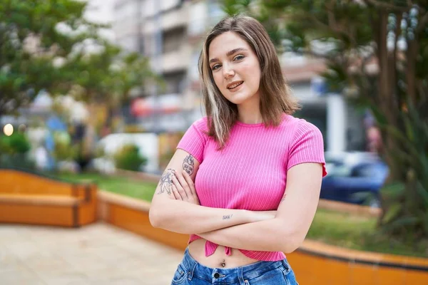 Young Woman Smiling Confident Standing Arms Crossed Gesture Park — Stok fotoğraf