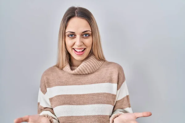 Young Blonde Woman Wearing Turtleneck Sweater Isolated Background Smiling Cheerful — Stock Photo, Image