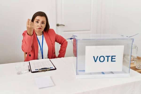 Beautiful Middle Age Hispanic Woman Political Election Sitting Ballot Doing — Stock Photo, Image