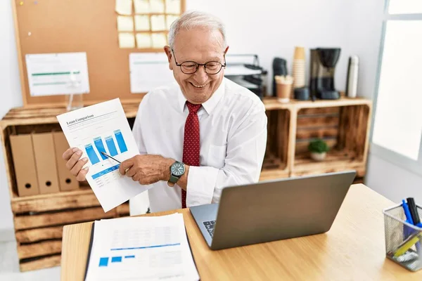 Senior Man Business Worker Having Video Call Office — Fotografia de Stock