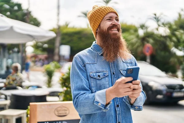 Young Redhead Man Smiling Confident Using Smartphone Street — Photo