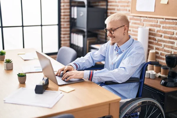 Young Caucasian Man Business Worker Sitting Wheelchair Using Laptop Office — Stock Photo, Image