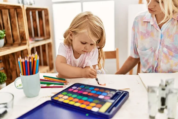 Mother Daughter Drawing Notebook Art Studio — Stockfoto