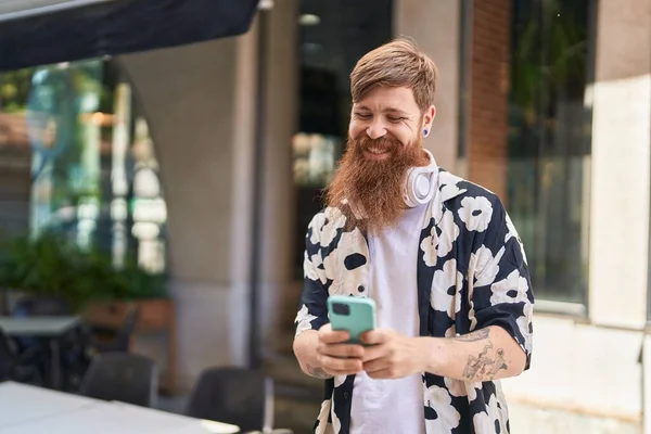 Young Redhead Man Smiling Confident Using Smartphone Street — Fotografia de Stock