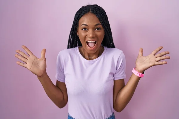 African American Woman Braids Standing Pink Background Celebrating Crazy Amazed — Stock Photo, Image