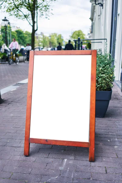 Lege Lege Banner Bij Het Terras Van Coffeeshop — Stockfoto