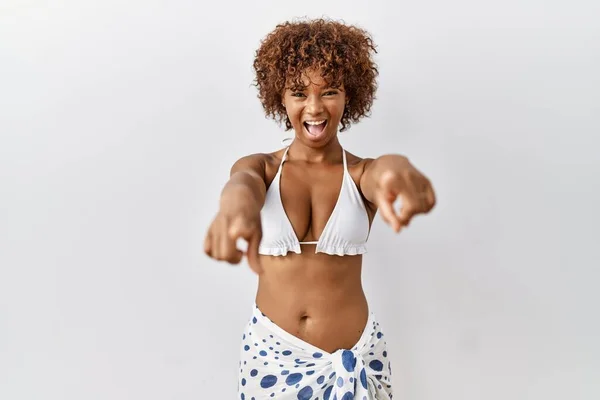 Young African American Woman Curly Hair Wearing Bikini Pointing You — Foto de Stock