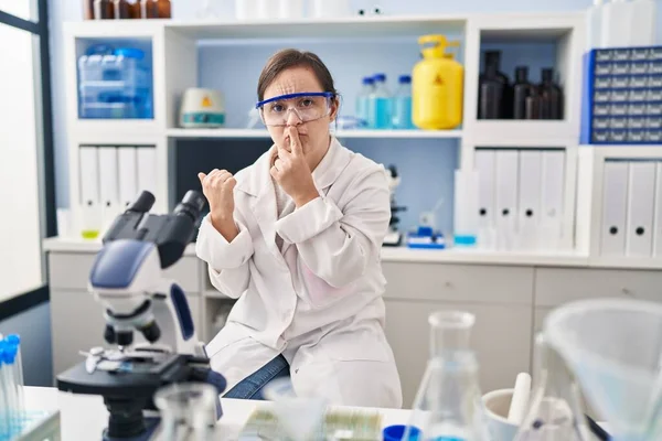 Hispanic Girl Syndrome Working Scientist Laboratory Asking Quiet Finger Lips — Stock Photo, Image