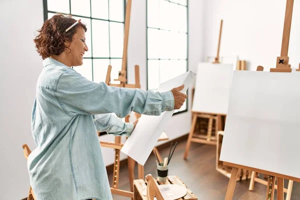 Middle Age Hispanic Artist Woman Smiling Happy Holding Canvas Art — Stock Photo, Image